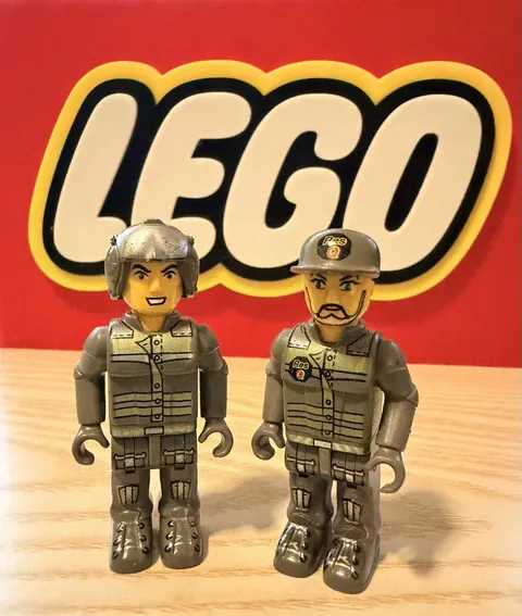 Lego Jack Stone Res-Q Robbie Hartman & Res-Q Worker Midifigures