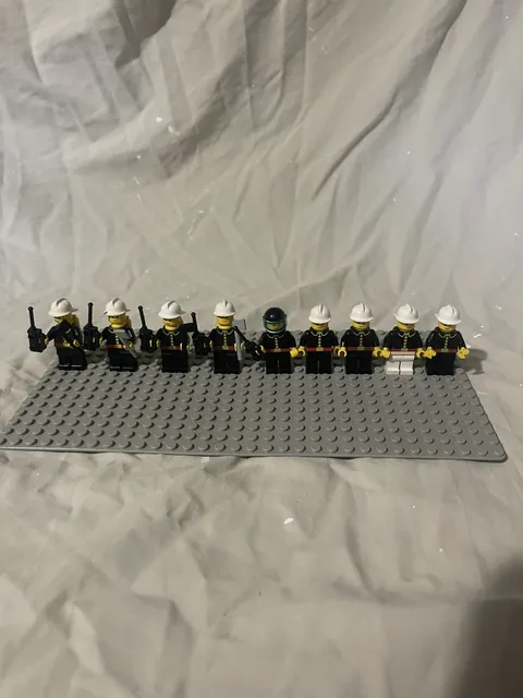 Lego Vintage Firefighter Minifigure City Town 1980's Classic Firemen Lot of 9