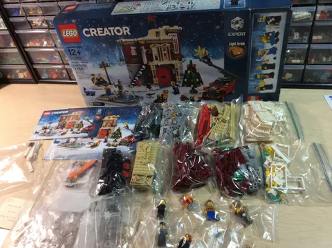 Displayed Only LEGO Creator #10263 Winter Village Fire Station 100% Christmas