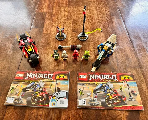 *RETIRED* LEGO NINJAGO Kai's Blade Cycle & Zane's Snowmobile 70667 -95%