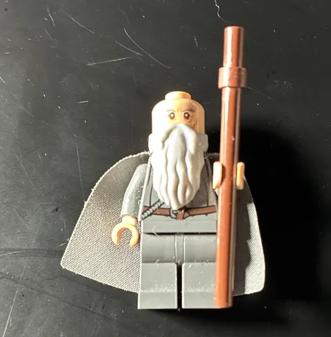 LEGO Gandalf Minifigure lor061 w/ Gray Cape, White Beard & Brown Staff