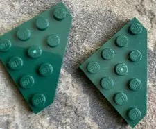LEGO Dark Green Wedge Plate 4 x 4 Corner (30503)