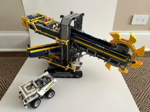 Lego Technic: Bucket Wheel Excavator 42055