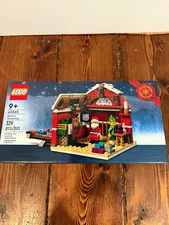LEGO Seasonal Christmas Limited Edition 40565 Santa’s Workshop 329 pcs Ages 9+