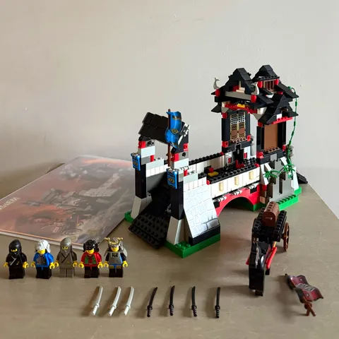 LEGO Ninja 6089 Stone Tower Bridge 409 pcs No Box 100% Complete