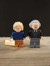 Lego Willy Wonka & the Chocolate Factory Grandpa Joe & Charlie Minifigs - 21360