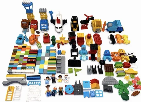 250pc LEGO DUPLO Mixed Lot Cars Vehicles Figures  Animals Blocks Accessories Lot