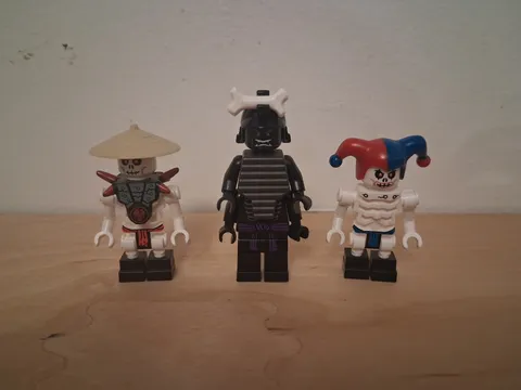 Lego Ninjago Lot Of 3 Skeloton Minifigures And Garmadon