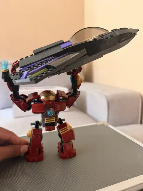 LEGO Marvel: The Hulk Buster Smash (76031) No Figs Only Hulkbuster 99% Complete