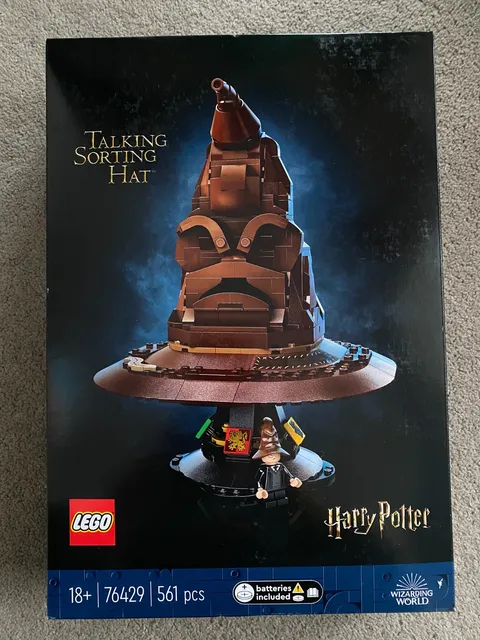 New LEGO 76429 LEGO Harry Potter Talking Sorting Hat 