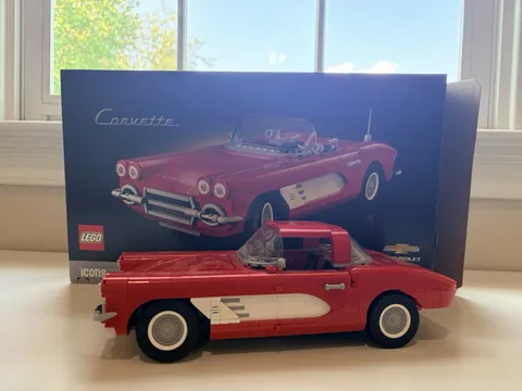 Lego Icons Corvette (10321) Retired! With Box & Manuals READ!