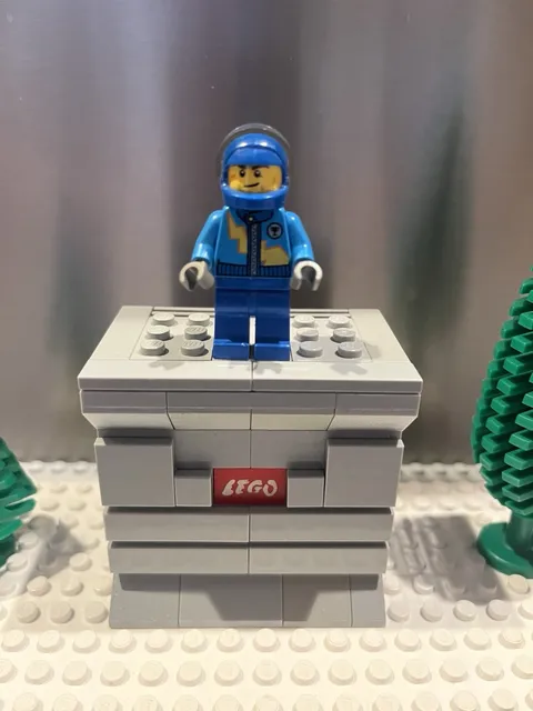 Lego Minifigure Car Driver Dark Azure Racing Jacket with Zipper rac055