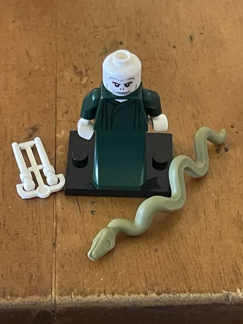 LEGO Harry Potter & Fantastic Beast Series 1 Lord Voldemort 71022 Complete