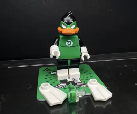 LEGO DC Comics Duffy Duck Green Lantern custom minifigure by Attic