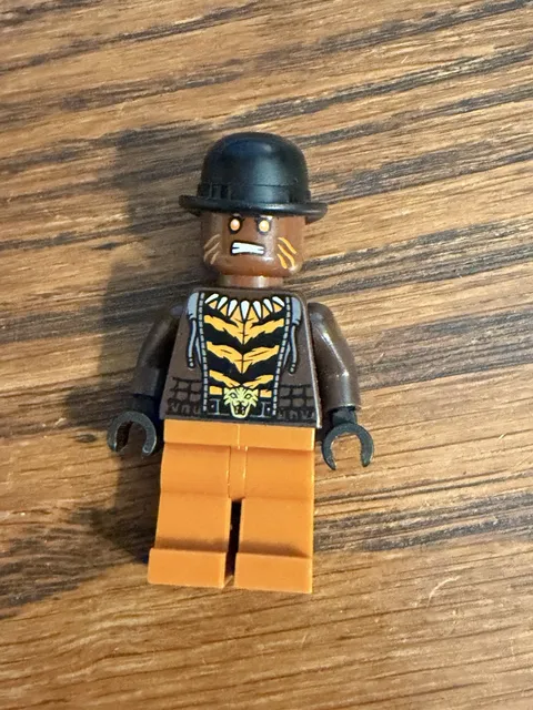 LEGO BATMAN DC SUPER HERO BRONZE TIGER MINIGIFURE WITH FREE SHIPPING