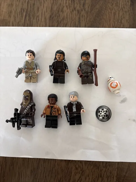 Lego Star Wars Minifigure And Accessories