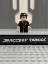 LEGO Harry Potter Minifigure - Harry Potter - Gryffindor Robe Clasped 76447