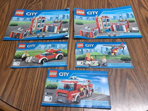 LEGO City 60110 Fire Station Complete Set Of 5 Instruction Manuals / Booklets