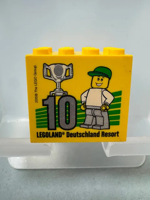 LEGO Collectible Brick Special Brick 2x4x3 Yellow Legoland Resort No. 10 from 2015