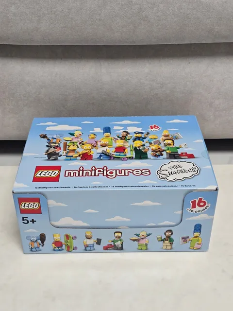 The 71005 Simpsons Series 1 Minifigures Box of 60 NEW SEALED