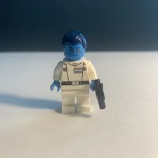 LEGO Star Wars Grand Admiral Thrawn Minifigure sw0811 75170 RETIRED LEGO