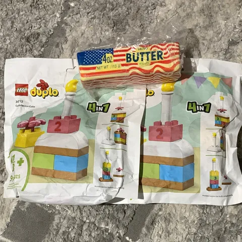 LEGO DUPLO Celebration Cake 30712 set of 2 Polybag w/slowrise USA butter squish