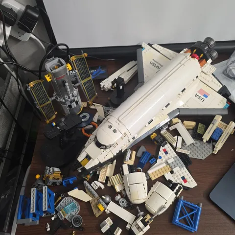 LEGO Icons 10283 NASA Space Shuttle Discovery W Satellite As Pictured Incomplete