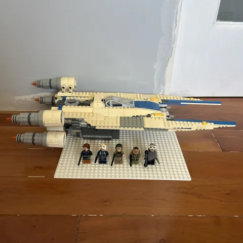 LEGO Star Wars: Rebel U-Wing Fighter (75155) Complete Set W/ Minifigures