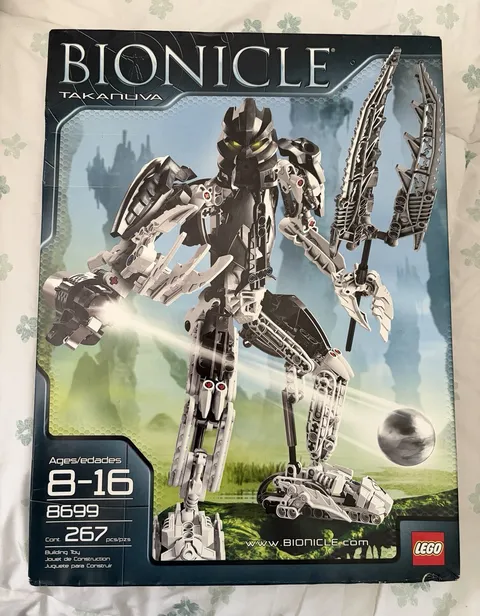 LEGO BIONICLE Mistika Takanuva 8699 Complete Set 267 Pieces Factory Sealed