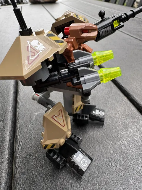 LEGO Exo-Force: Sentry (#7711) 2006 - Retired - 100% Complete With Instructions