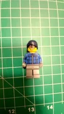 LEGO City Minifigure Skier Winter Sports Blue Quilted Jacket Dark Blue Beanie