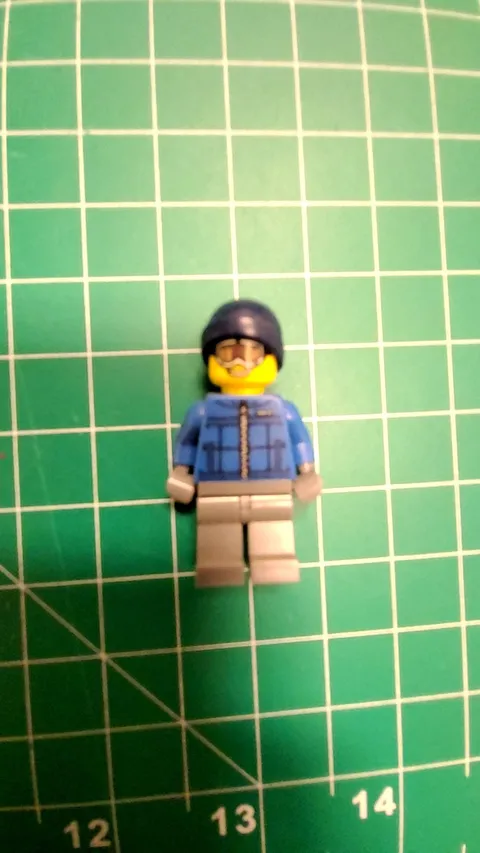 LEGO City Minifigure Skier Winter Sports Blue Quilted Jacket Dark Blue Beanie