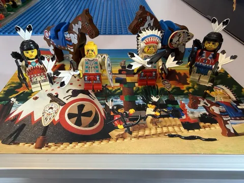 Lego 6746 Indians Minifigures Lot + Accessories, Horses, & Instructions