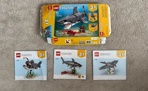 Lego Creator Fierce Shark with a Treasure Chest 3 in 1 set number 31381 (Used)