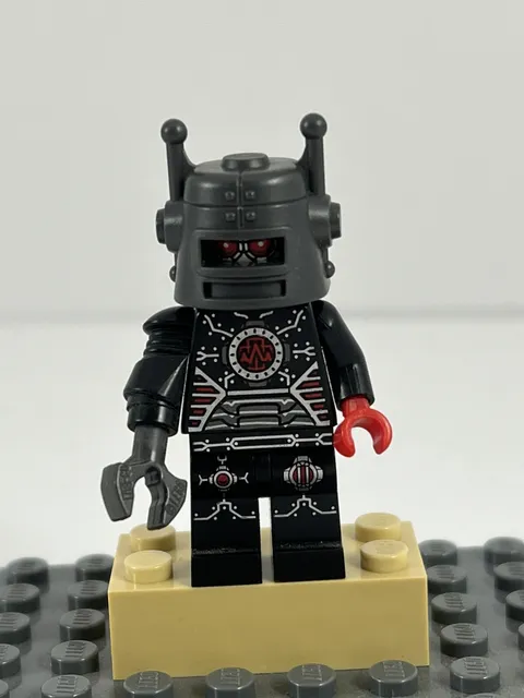 LEGO 8833 Series 8 - 2012 - Evil Robot Minifigure