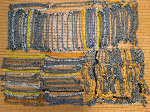 LEGO 250pcs Assorted Chain Links Mixed Colors Sizes Bulk Lot