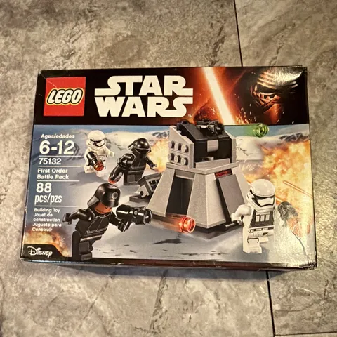 LEGO Star Wars First Order Battle Pack 75132 88 pcs Box 6-12 Stormtrooper