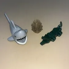 Lot Of 3 “Desireable” Mini Legos. Shark, Crocodile, Bush. Good Condition