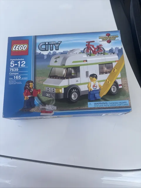 LEGO City Camper 7639 - Brand New Factory Sealed Retired 2009 Set