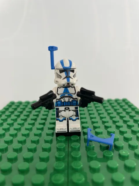Lego Star Wars 501st Clone Trooper Officer Minifig
