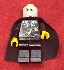 LEGO LORD VOLDEMORT GLOW IN THE DARK HEAD MINI FIGURE #HP069 HARRY POTTER W/CAPE