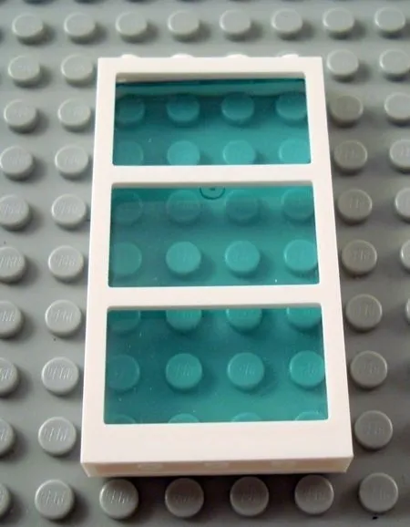 LEGO White 1x4x6 Window Translucent Light Blue Glass
