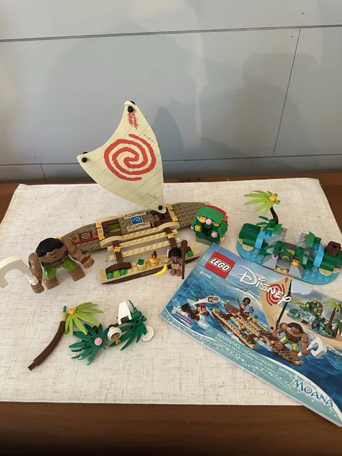 LEGO Disney: Moana's Ocean Voyage 41150 Incomplete Set