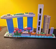 LEGO Architecture Skylines Singapore 21057 - 827pc Set w/ Display Plate (Built)