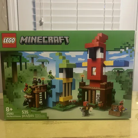 LEGO Minecraft: The Parrot Houses (21282) NIB