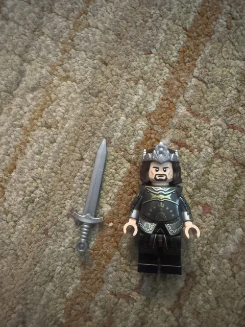 LEGO #11377 LOTR King Aragorn Minifigure: In Hand