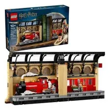 LEGO® Harry Potter Book Nook Hogwarts Express 76450 Building Set