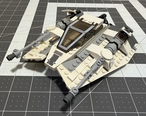 Lego Star Wars - Snowspeeder (set 75049) - Build only