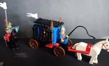 LEGO Castle System #6042:  DUNGEON HUNTERS - Complete