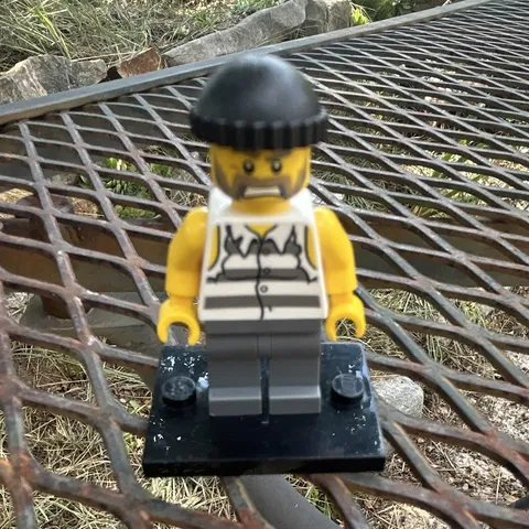 LEGO Minifigure Criminal Thief/Burglar Black Beanie, Striped Torso, Gray Legs